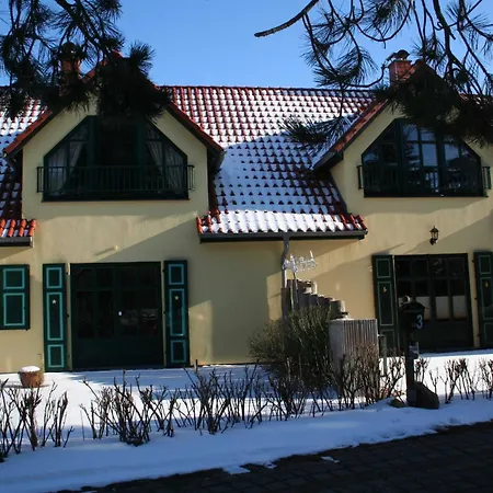 De Fischer Un Sien Fru Og * Wustrow (Fischland)