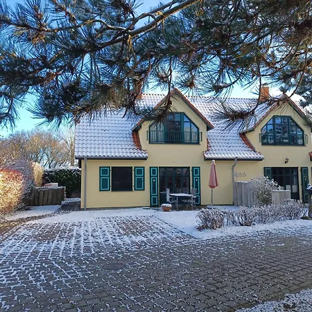 De Fischer Un Sien Fru Og * Wustrow (Fischland)