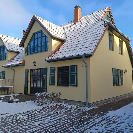 De Fischer Un Sien Fru Og Apartamento Wustrow (Fischland)