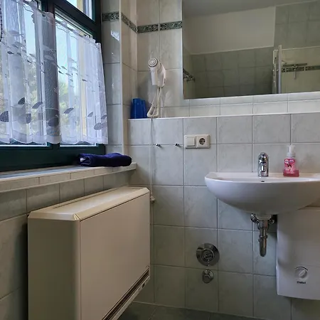 De Fischer Un Sien Fru Og Apartamento