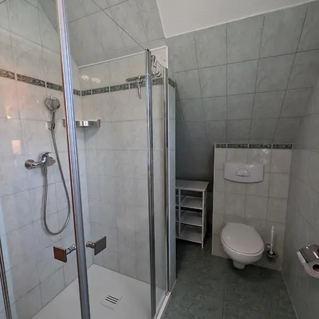 De Fischer Un Sien Fru Og Apartamento