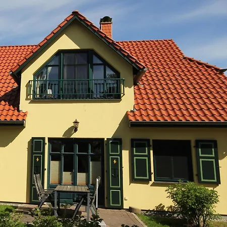 De Fischer Un Sien Fru Og * Wustrow (Fischland)